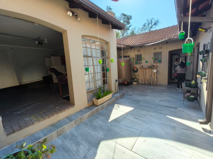 3 Bedroom Property for Sale in Safari Gardens North West